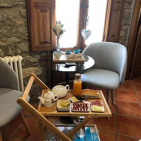 La Del Isabena Szálloda 4*