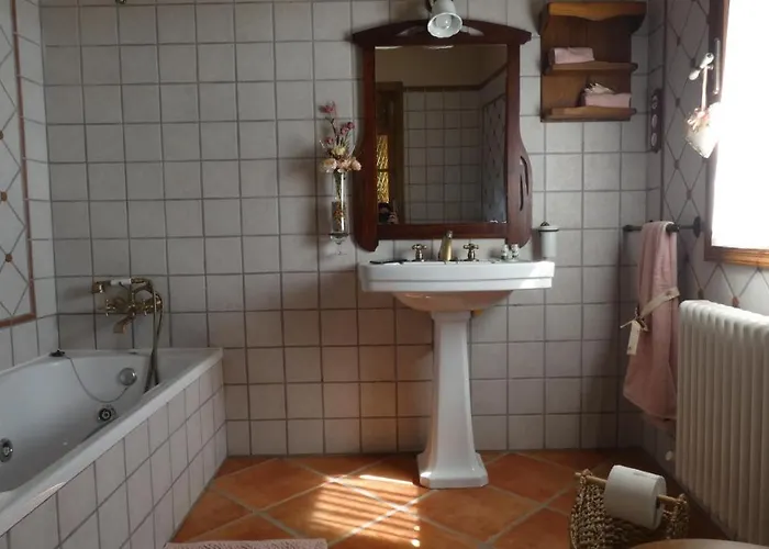 Hotell La Del Isabena 4*